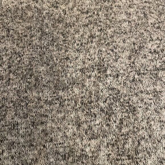 Abercrombie & Fitch Sweater w/ Shoulder Cutout size small cozy soft - Picture 3 of 7